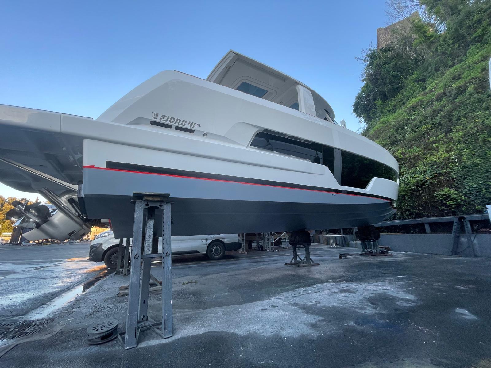 Application d'un primaire bi-composant époxi